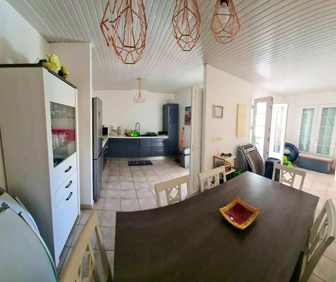 Villa Charmante Au Diamant Avec Piscine Privee Le Diamant